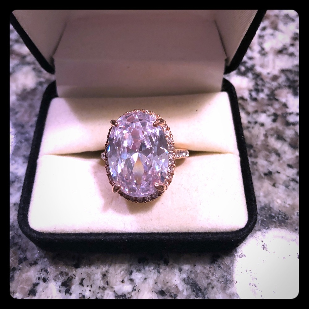 Cubic zirconia vintage estate ring rose gold